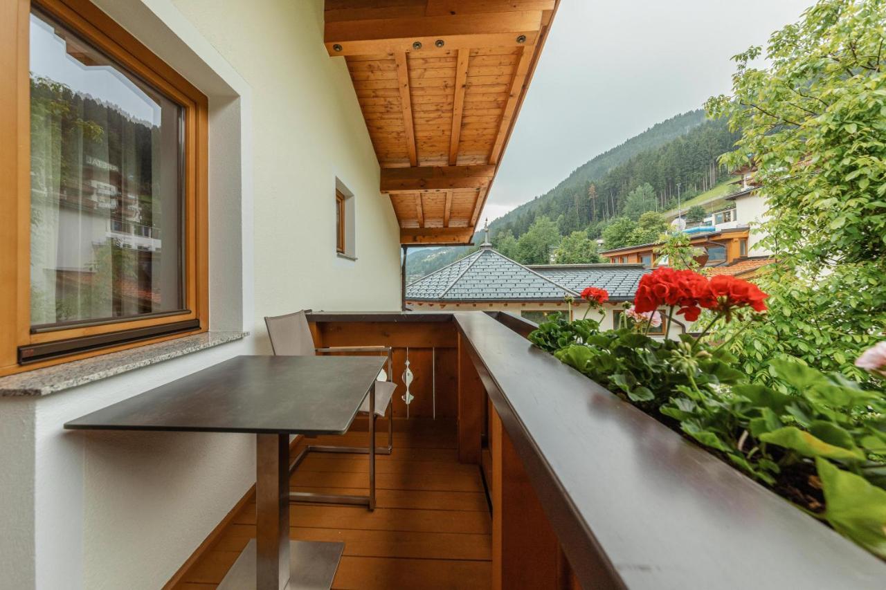 Kraeuterhotel Hochzillertal Kaltenbach Exterior foto