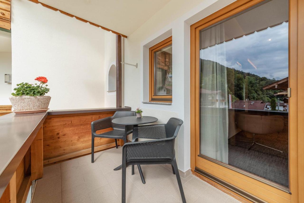 Kraeuterhotel Hochzillertal Kaltenbach Exterior foto