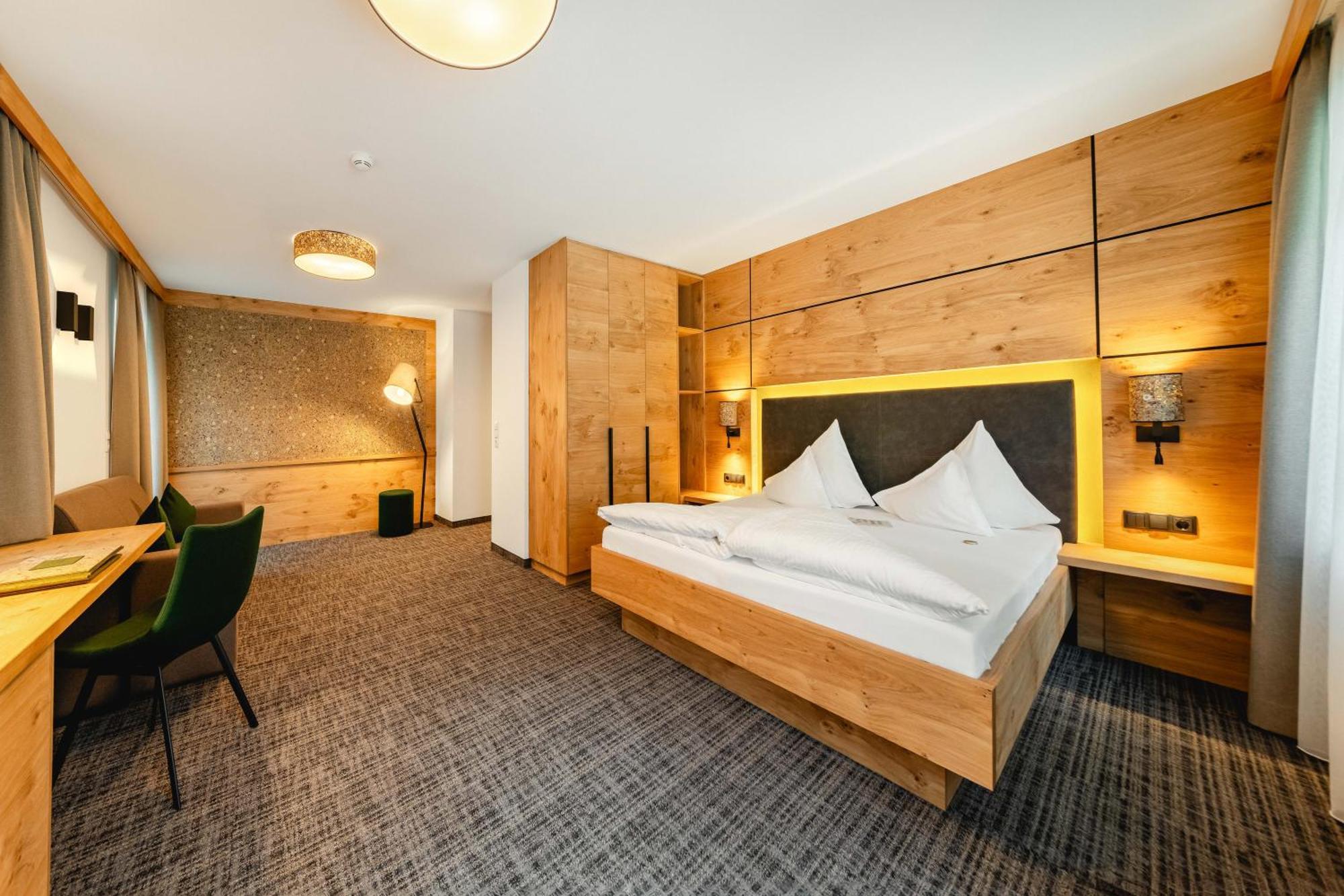 Kraeuterhotel Hochzillertal Kaltenbach Exterior foto